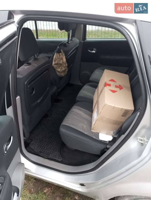 Мінівен Renault Scenic 2004 в Радивиліві фото 6 Мінівен Renault Scenic 2004 в Радивиліві