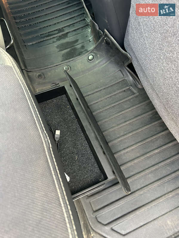 Минивэн Renault Scenic 2008 в Кривом Роге