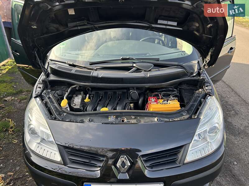 Мінівен Renault Scenic 2007 в Кагарлику
