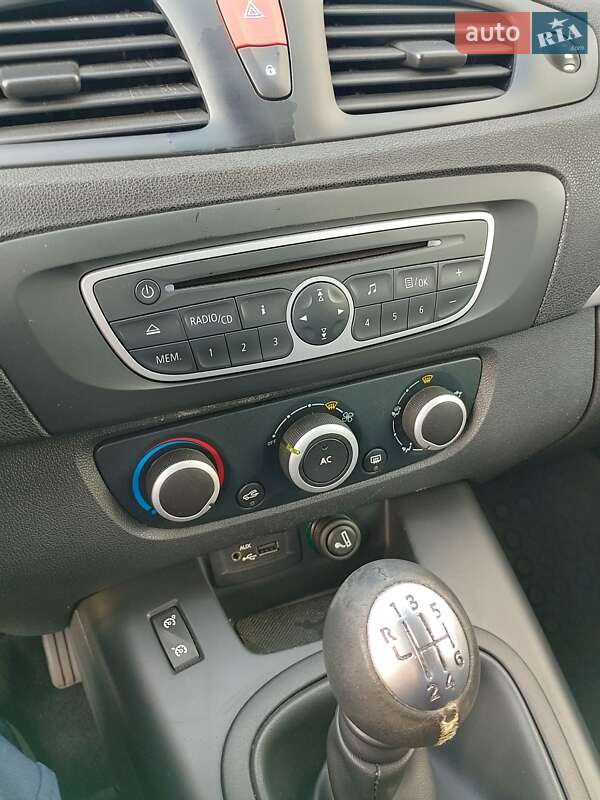 Минивэн Renault Scenic 2011 в Софиевской Борщаговке фото 16 Минивэн Renault Scenic 2011 в Софиевской Борщаговке