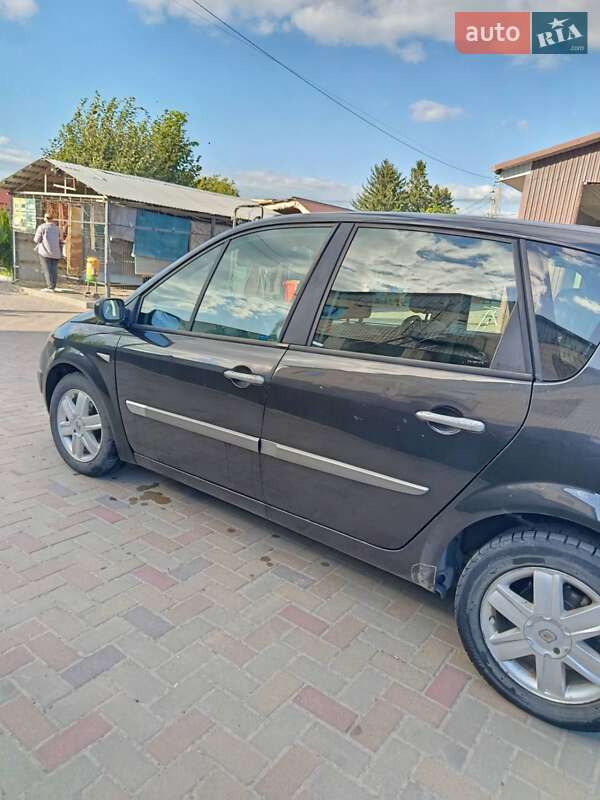 Минивэн Renault Scenic 2003 в Демидовке