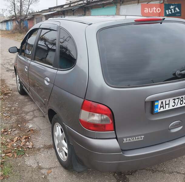 Минивэн Renault Scenic 2002 в Краматорске