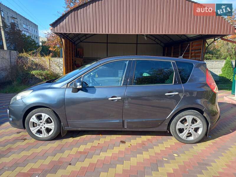 Мінівен Renault Scenic 2009 в Кременчуці
