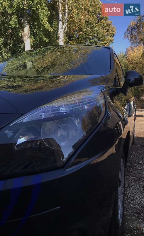 Минивэн Renault Scenic 2011 в Львове