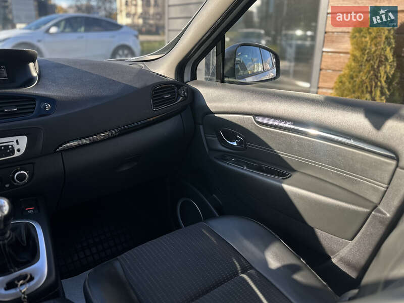 Мінівен Renault Scenic 2012 в Шептицькому