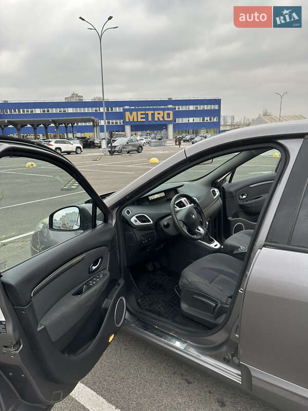 Минивэн Renault Scenic 2011 в Киеве