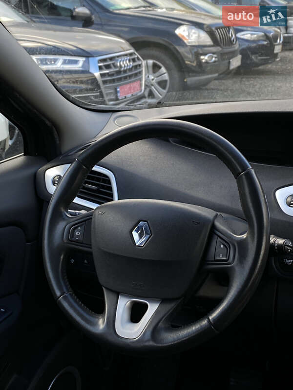 Мінівен Renault Scenic 2010 в Луцьку