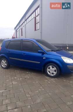 Мінівен Renault Scenic 2006 в Рівному