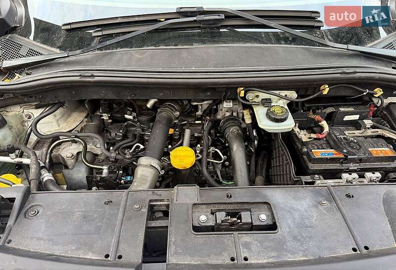 Мінівен Renault Scenic 2014 в Нікополі