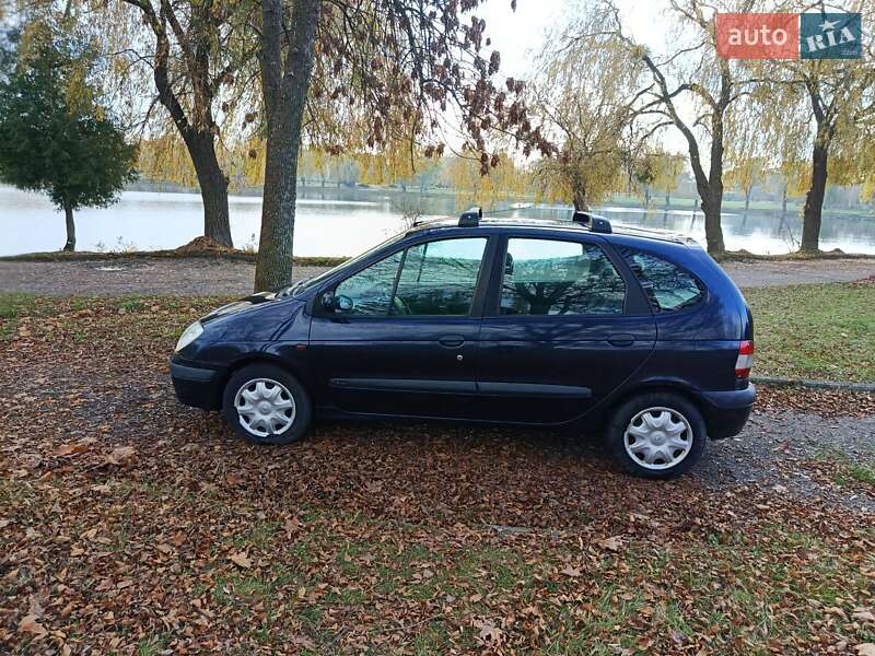 Мінівен Renault Scenic 2000 в Рівному