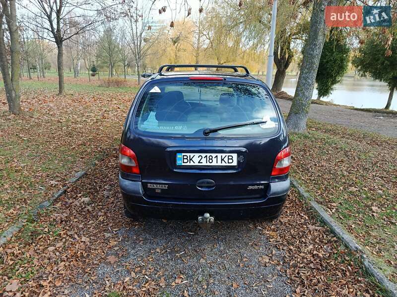 Мінівен Renault Scenic 2000 в Рівному