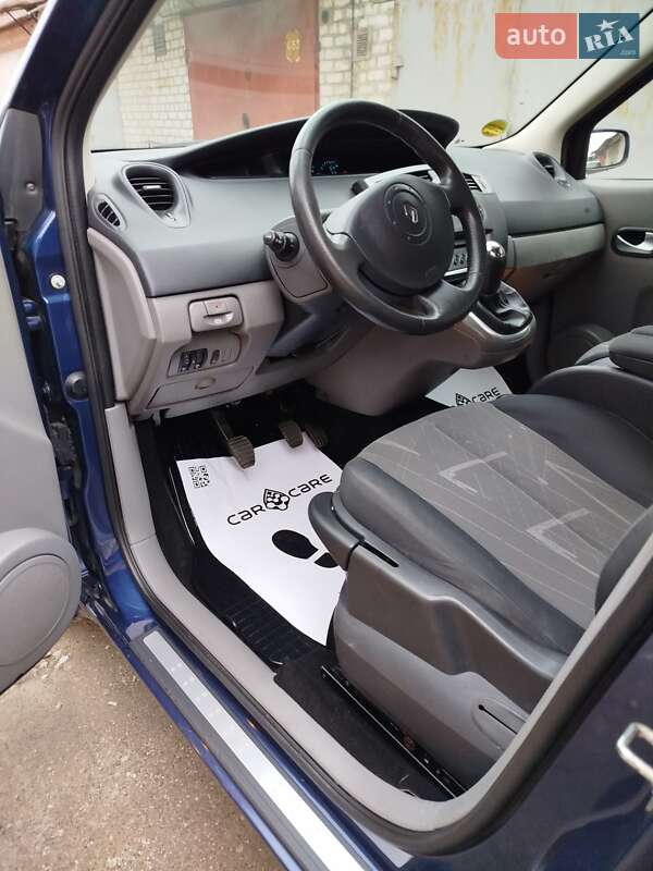 Минивэн Renault Scenic 2005 в Запорожье
