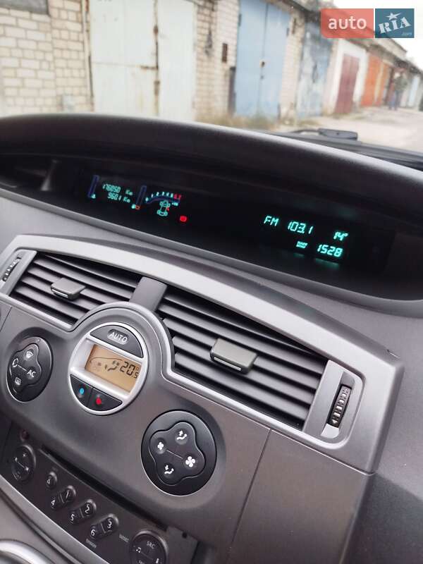 Минивэн Renault Scenic 2005 в Запорожье