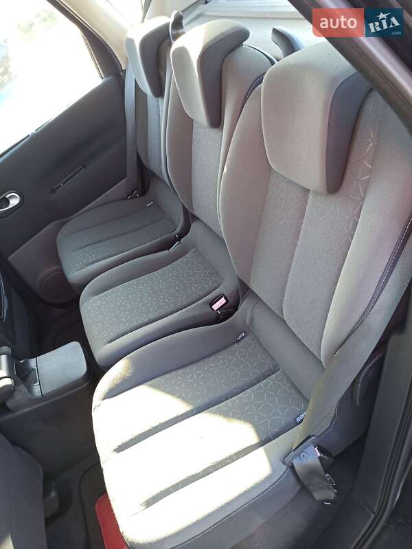 Мінівен Renault Scenic 2008 в Луцьку