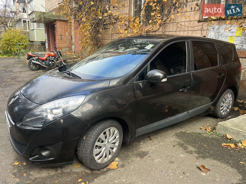 Мінівен Renault Scenic 2009 в Рівному