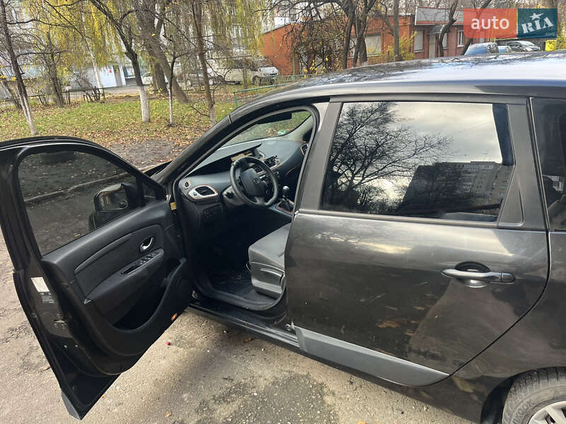 Мінівен Renault Scenic 2009 в Рівному