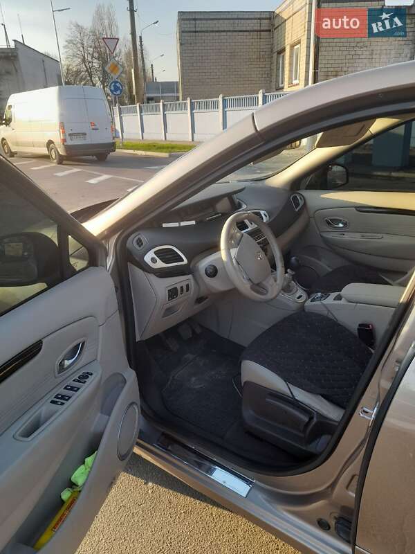 Минивэн Renault Scenic 2010 в Киеве фото 14 Минивэн Renault Scenic 2010 в Киеве