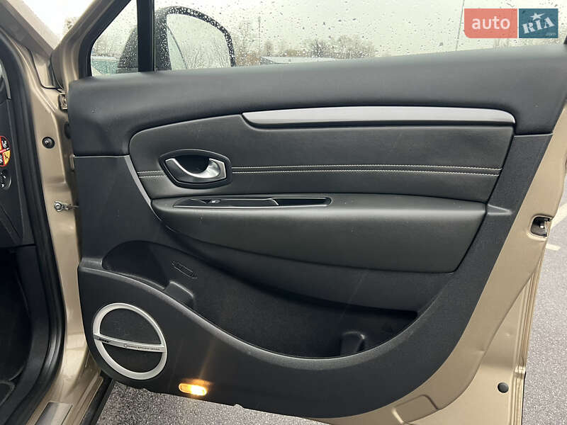 Минивэн Renault Scenic 2013 в Виннице
