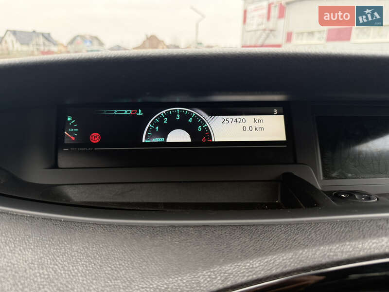 Мінівен Renault Scenic 2011 в Луцьку фото 43 Мінівен Renault Scenic 2011 в Луцьку