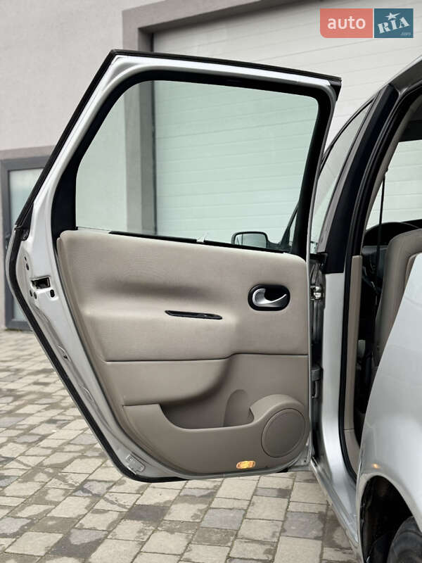 Минивэн Renault Scenic 2005 в Дрогобыче фото 54 Минивэн Renault Scenic 2005 в Дрогобыче