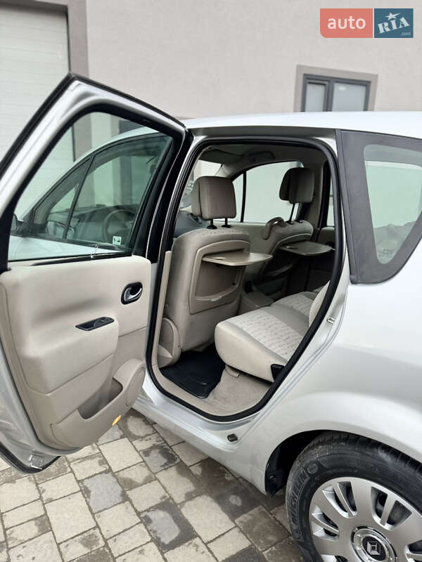 Минивэн Renault Scenic 2005 в Дрогобыче фото 58 Минивэн Renault Scenic 2005 в Дрогобыче