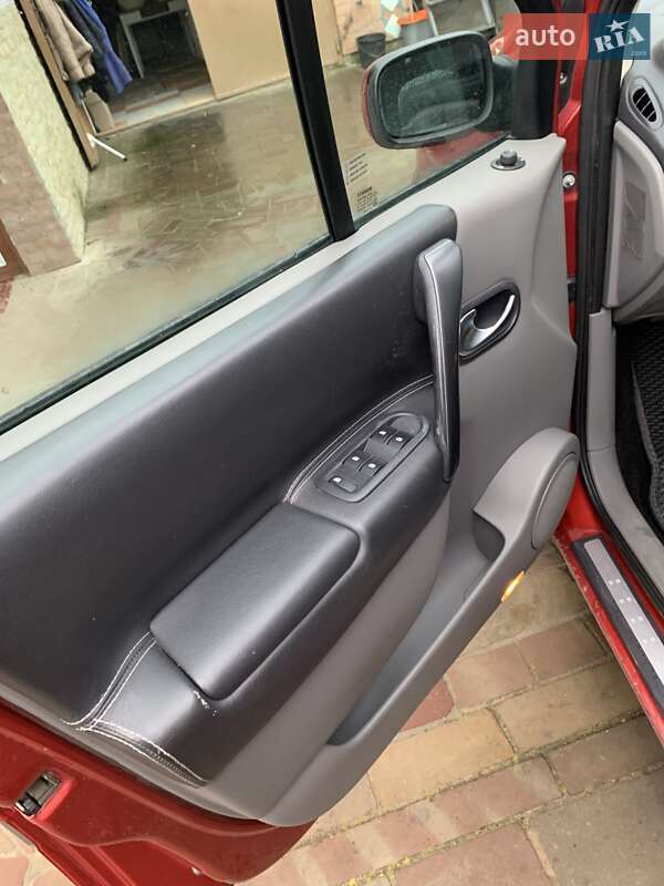 Мінівен Renault Scenic 2005 в Тернополі фото 4 Мінівен Renault Scenic 2005 в Тернополі