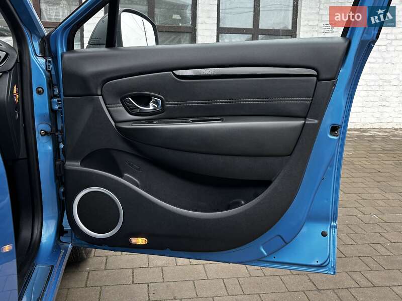 Мінівен Renault Scenic 2012 в Красилові