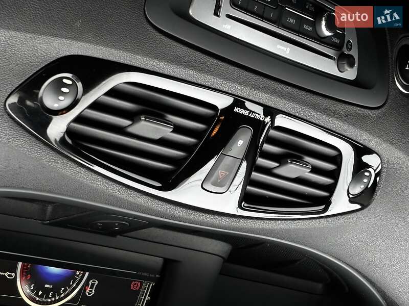 Мінівен Renault Scenic 2012 в Красилові