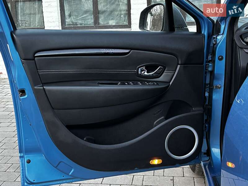 Мінівен Renault Scenic 2012 в Красилові