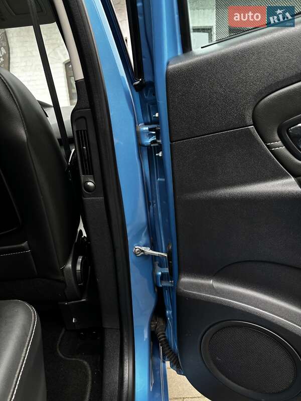 Мінівен Renault Scenic 2012 в Красилові