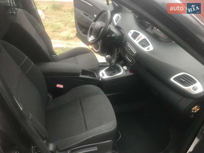 Минивэн Renault Scenic 2009 в Киеве фото 10 Минивэн Renault Scenic 2009 в Киеве
