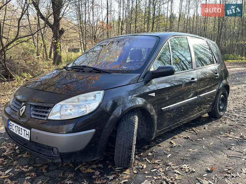 Минивэн Renault Scenic 2004 в Дрогобыче