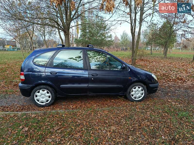 Минивэн Renault Scenic 2000 в Ровно