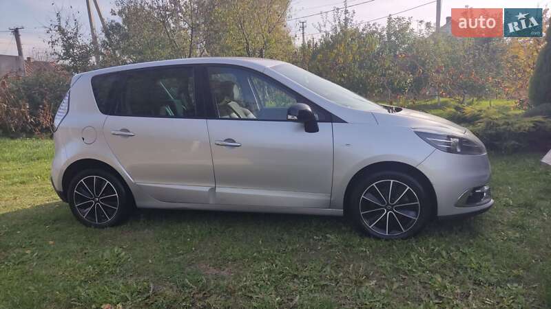 Мінівен Renault Scenic 2012 в Луцьку