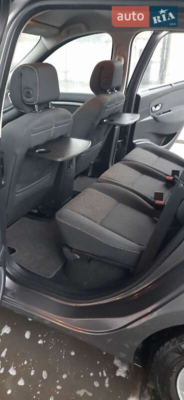Мінівен Renault Scenic 2010 в Ківерцях