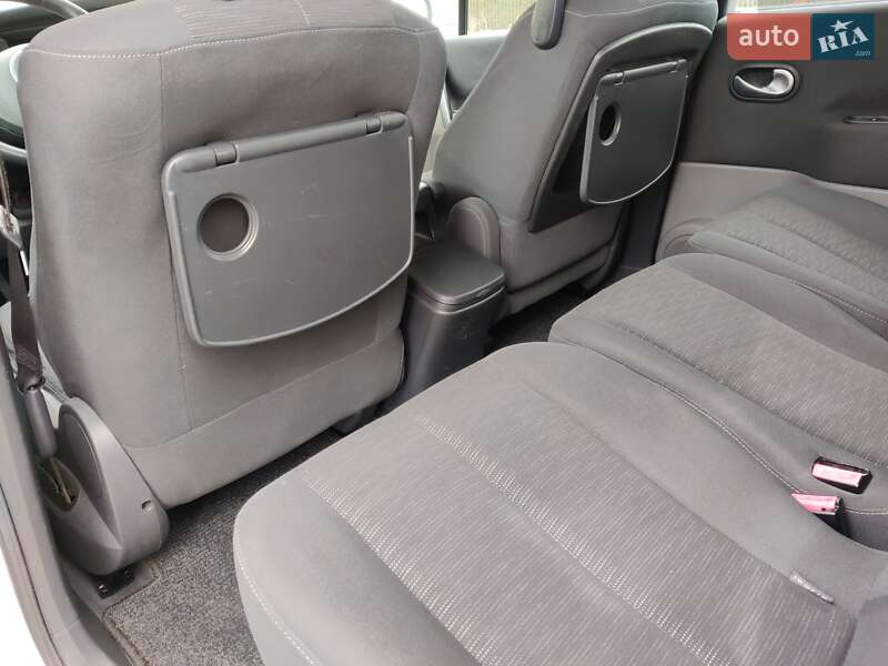 Минивэн Renault Scenic 2006 в Нововолынске фото 28 Минивэн Renault Scenic 2006 в Нововолынске