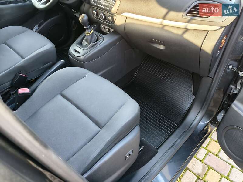 Мінівен Renault Scenic 2011 в Харкові фото 9 Мінівен Renault Scenic 2011 в Харкові