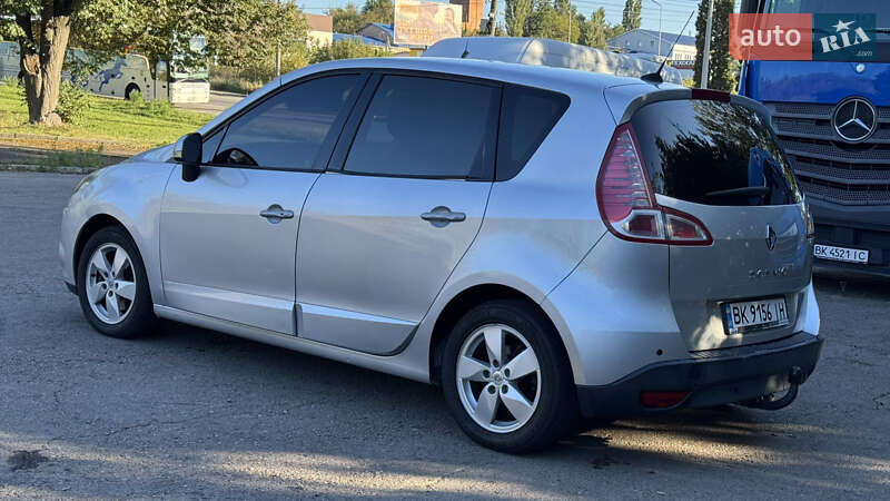 Минивэн Renault Scenic 2009 в Ровно