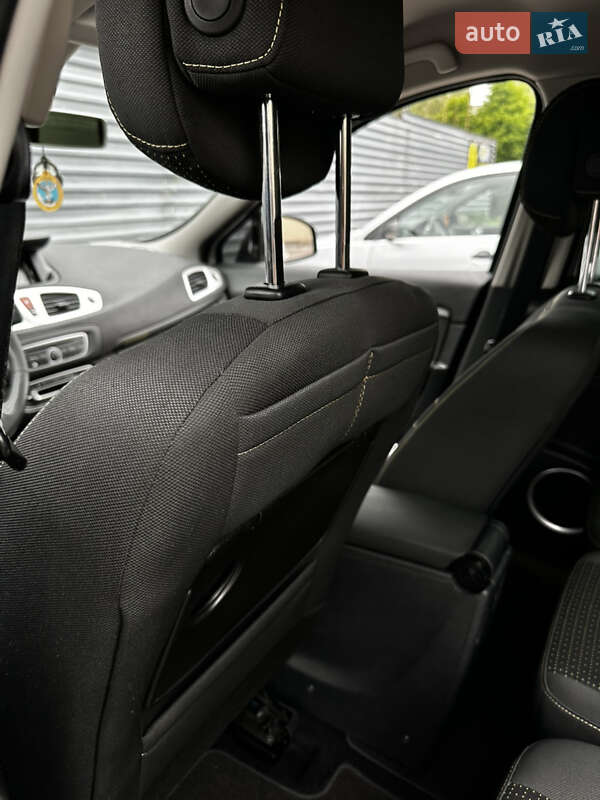 Минивэн Renault Scenic 2009 в Ровно