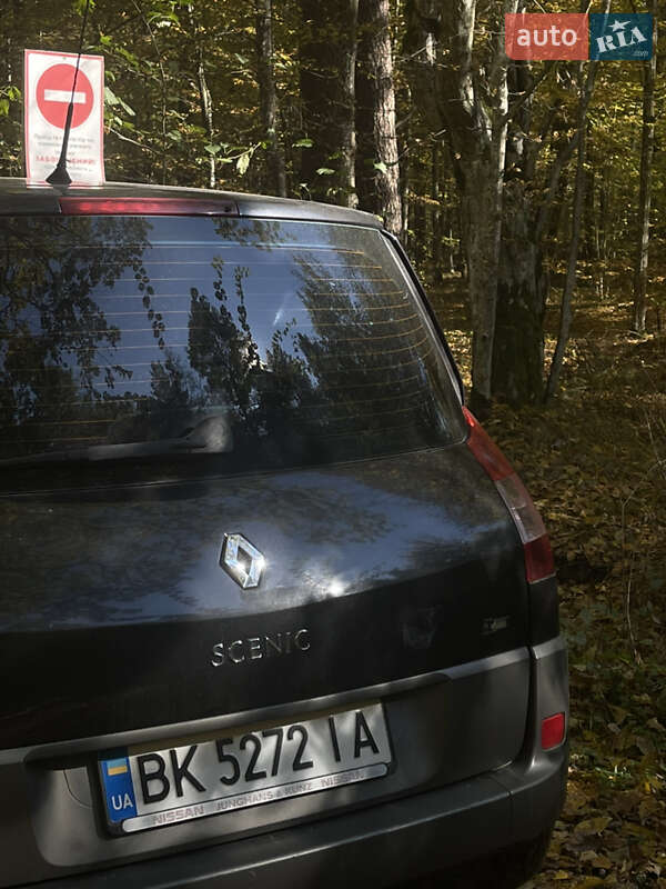 Минивэн Renault Scenic 2006 в Владимирце