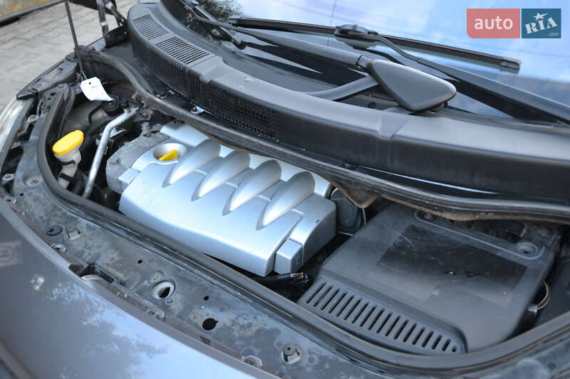 Минивэн Renault Scenic 2005 в Луцке