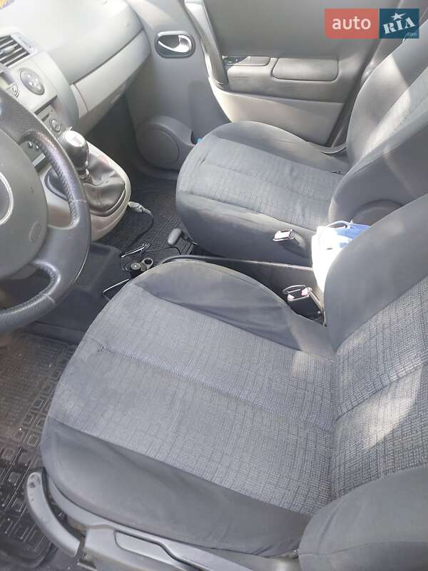 Минивэн Renault Scenic 2006 в Полтаве