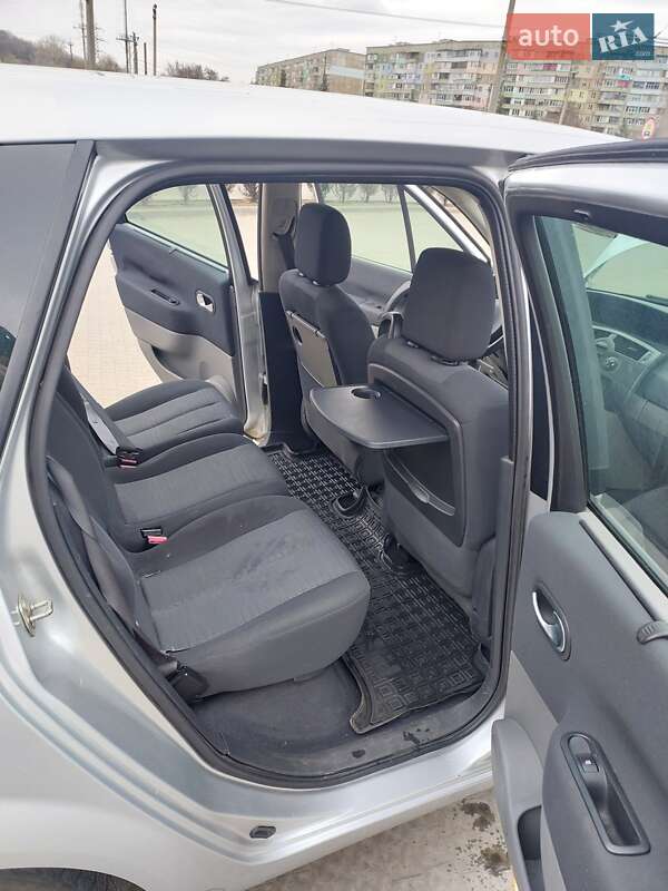 Минивэн Renault Scenic 2006 в Полтаве