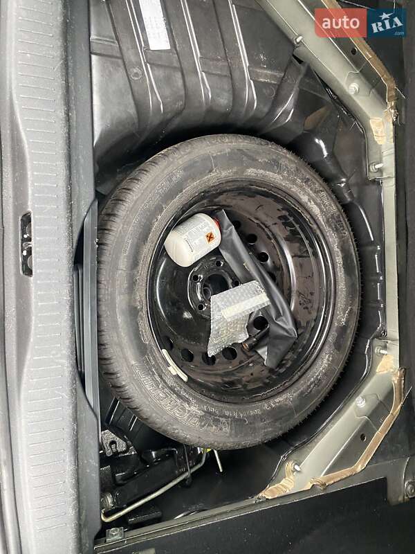 Минивэн Renault Scenic 2011 в Борзне