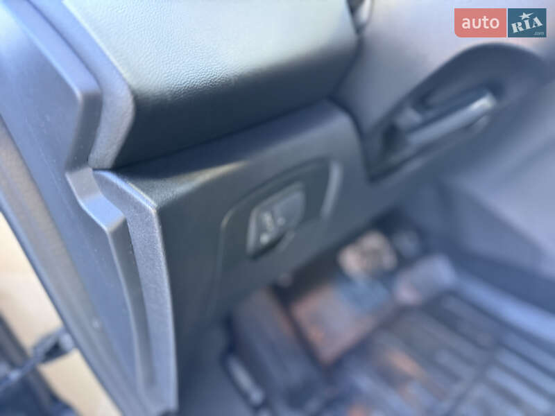 Мінівен Renault Scenic 2018 в Івано-Франківську фото 24 Мінівен Renault Scenic 2018 в Івано-Франківську