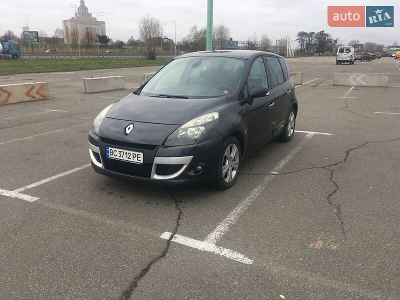 Мінівен Renault Scenic 2010 в Софіївській Борщагівці