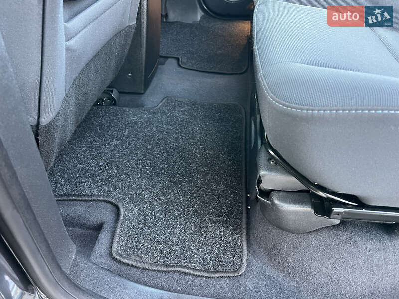 Мінівен Renault Scenic 2009 в Лубнах