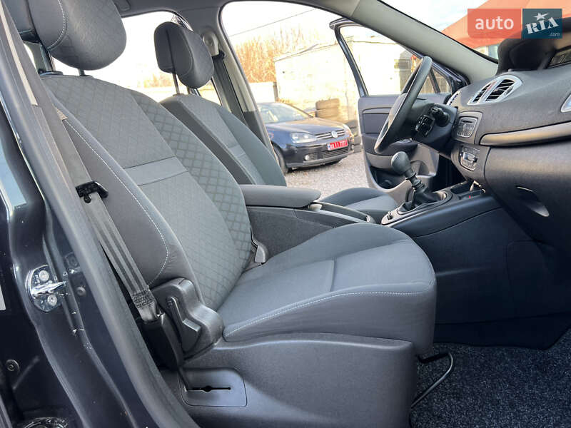 Мінівен Renault Scenic 2009 в Лубнах