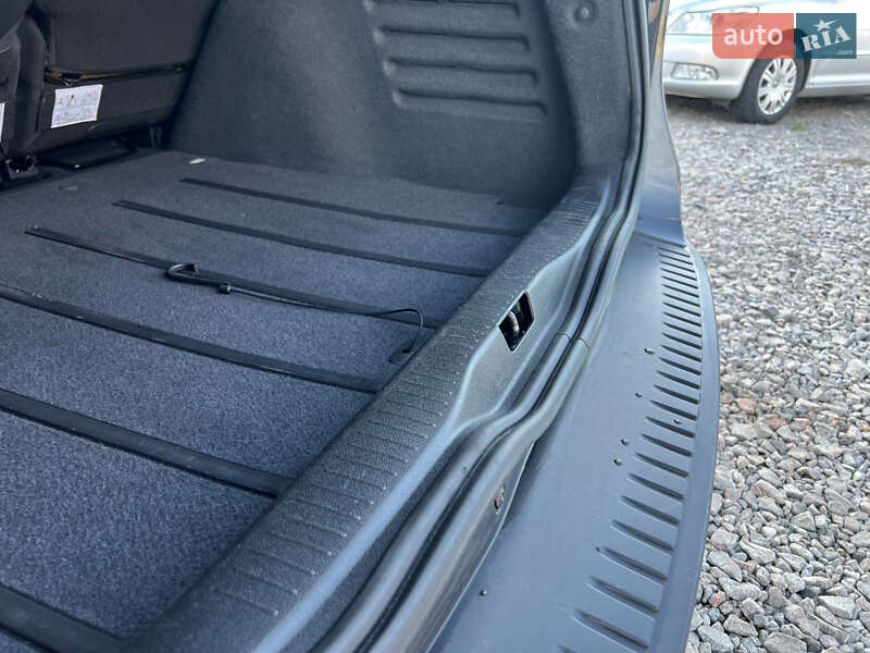 Мінівен Renault Scenic 2009 в Лубнах