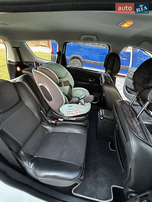 Мінівен Renault Scenic 2011 в Львові